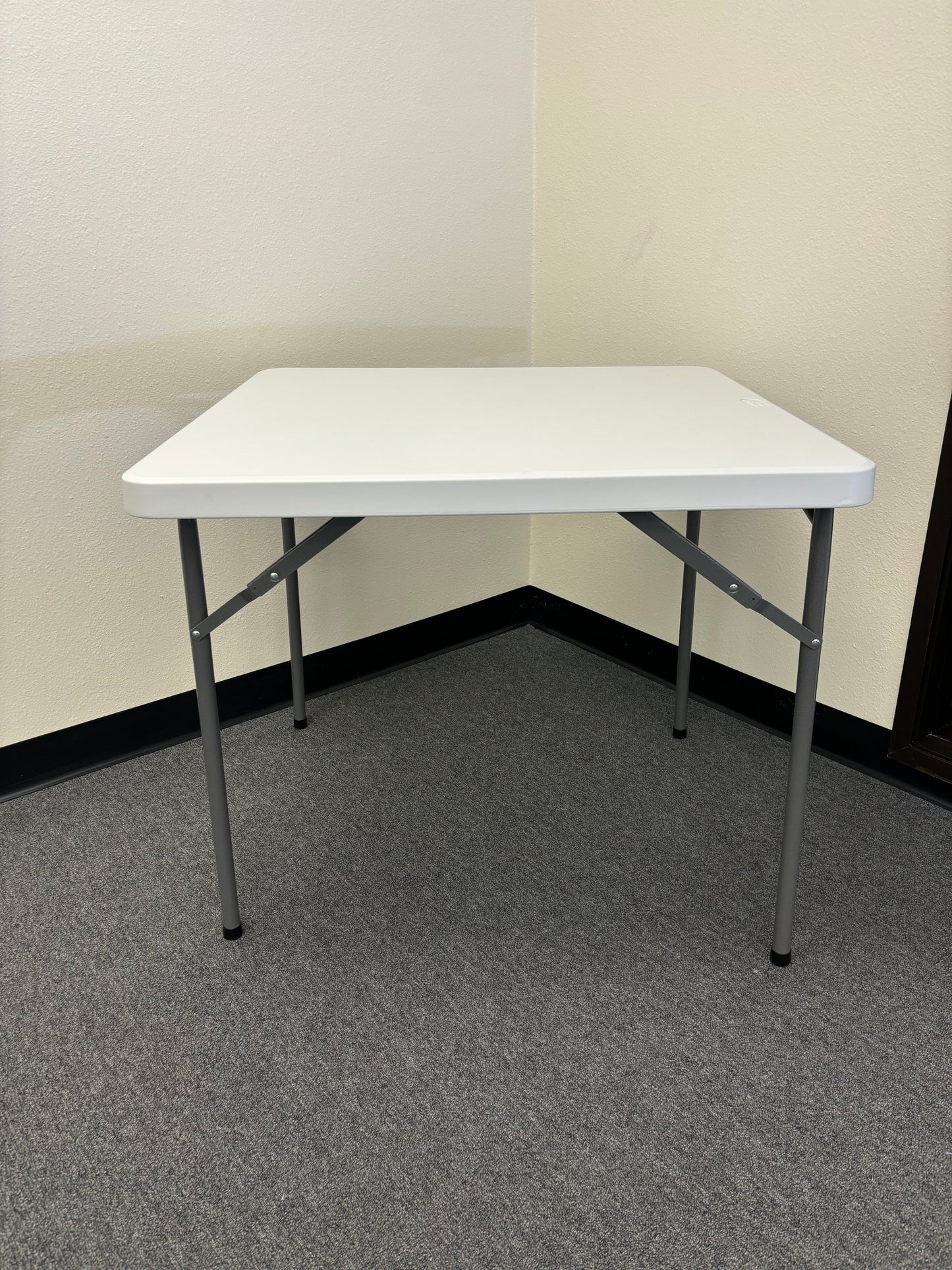 34'' - Squared Table